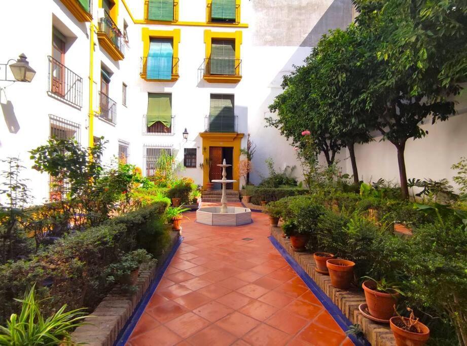 Plaza Cristo De Burgos Daire Sevilla Dış mekan fotoğraf